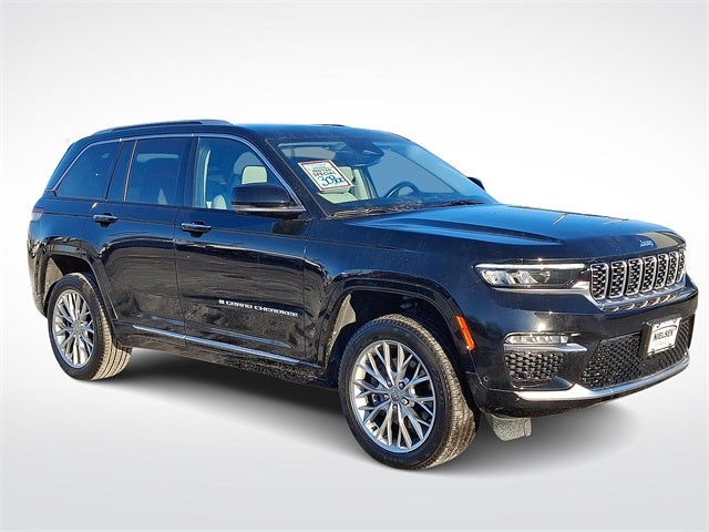 2022 Jeep Grand Cherokee Summit