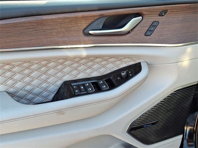 2022 Jeep Grand Cherokee Summit