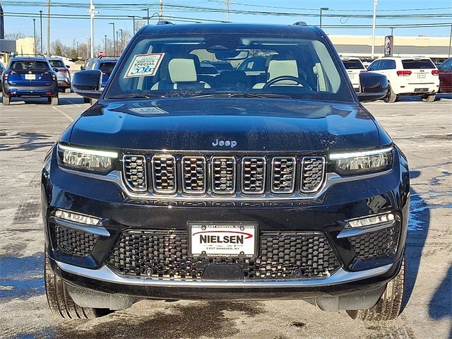 2022 Jeep Grand Cherokee Summit