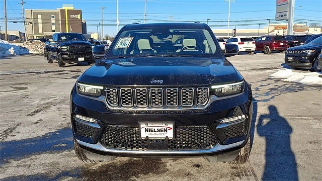 2022 Jeep Grand Cherokee Summit