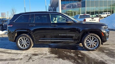 2022 Jeep Grand Cherokee Summit