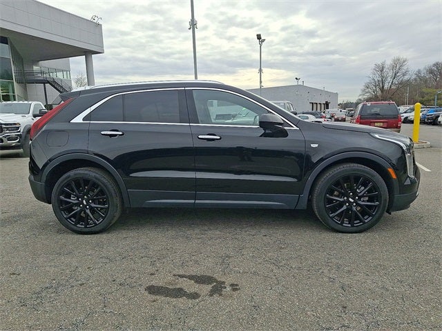 2023 Cadillac XT4 Luxury