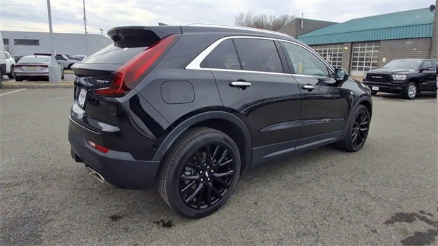 2023 Cadillac XT4 Luxury