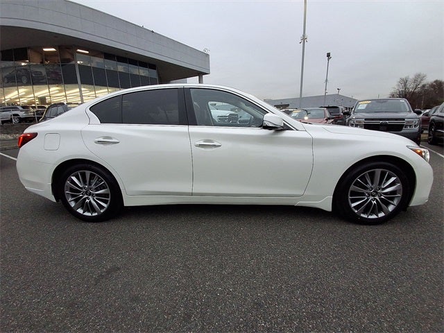 2024 INFINITI Q50 LUXE