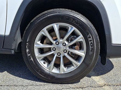 2022 Jeep Cherokee Latitude Lux