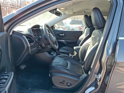 2022 Jeep Cherokee Latitude Lux