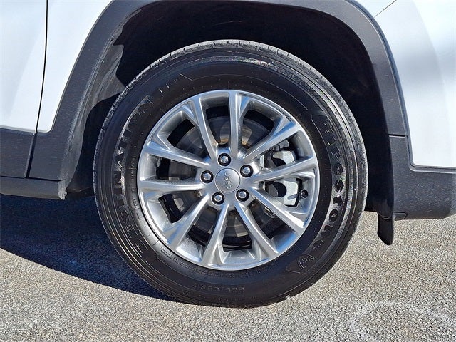 2022 Jeep Cherokee Latitude Lux