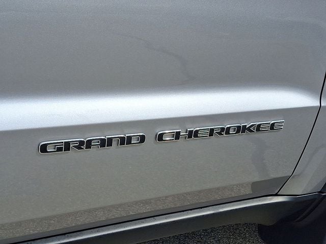 2020 Jeep Grand Cherokee Laredo E