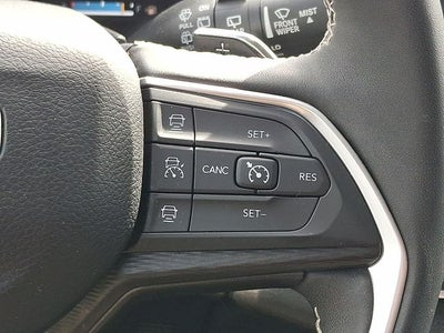 2023 Jeep Grand Cherokee Laredo