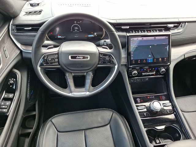 2022 Jeep Grand Cherokee Overland