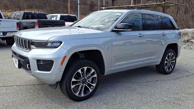 2022 Jeep Grand Cherokee Overland