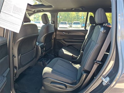 2024 Jeep Grand Cherokee L Laredo