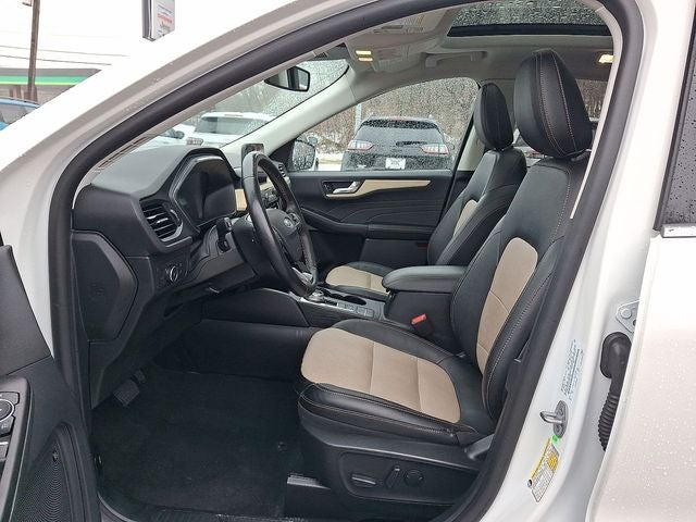 2022 Ford Escape Titanium