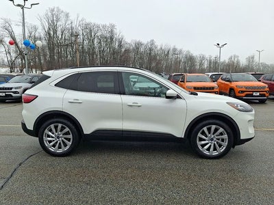 2022 Ford Escape Titanium