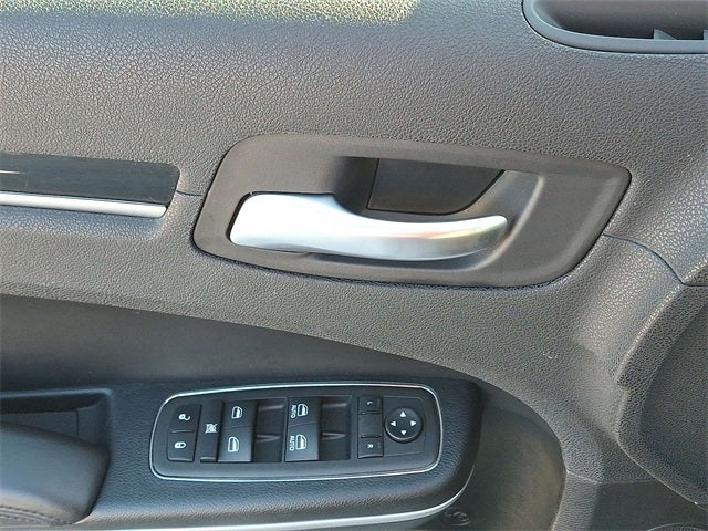 2023 Chrysler 300 Touring