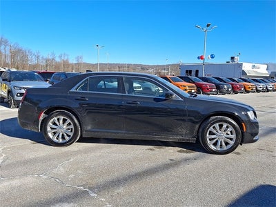 2023 Chrysler 300 Touring