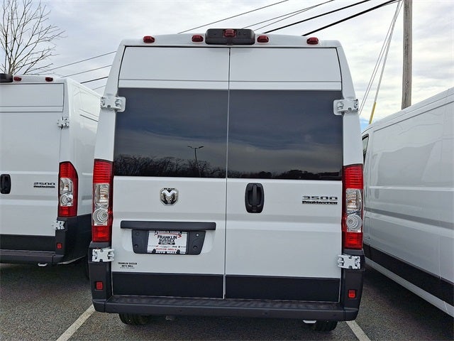 2025 RAM ProMaster 3500 High Roof 136 WB