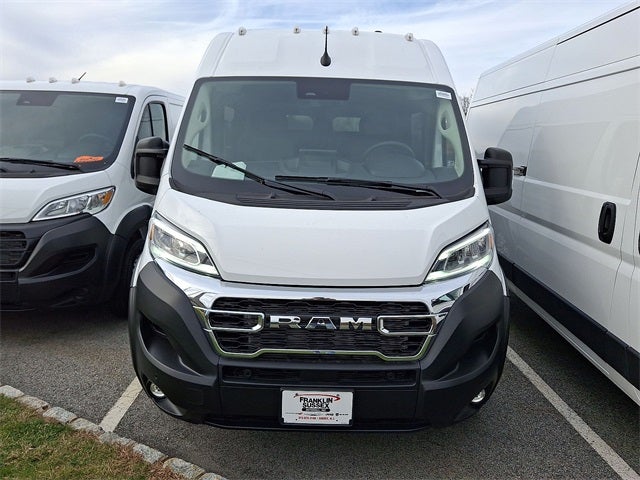 2025 RAM ProMaster 3500 High Roof 136 WB