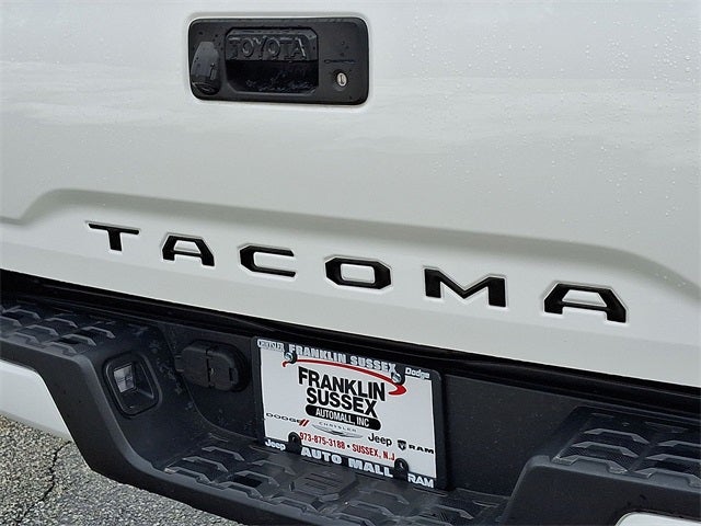 2022 Toyota Tacoma SR5 V6