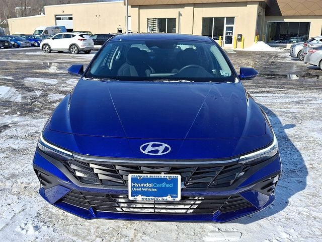 2025 Hyundai Elantra SE