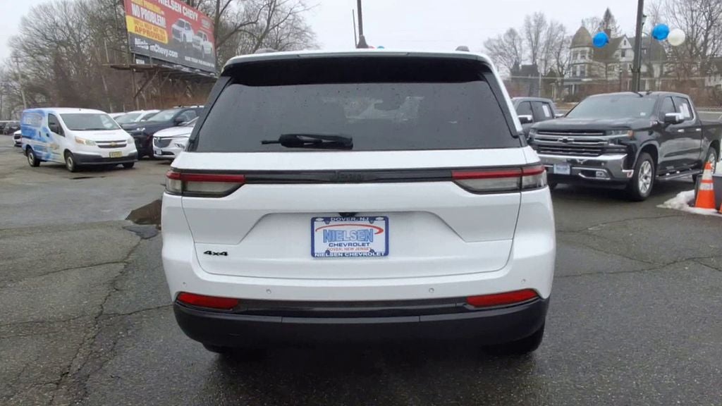 2023 Jeep Grand Cherokee Altitude