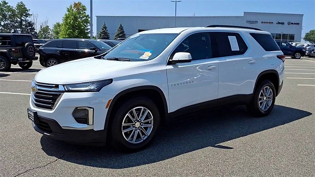 2023 Chevrolet Traverse LT Leather