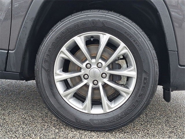 2022 Jeep Cherokee Latitude Lux