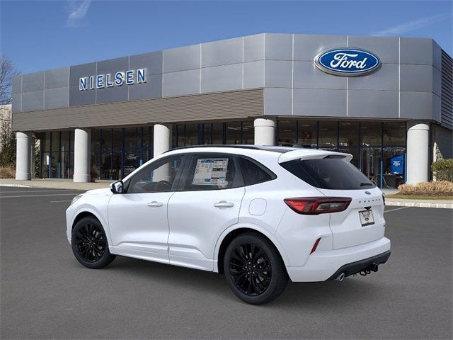 2026 Ford Escape Hybrid ST-Line Elite