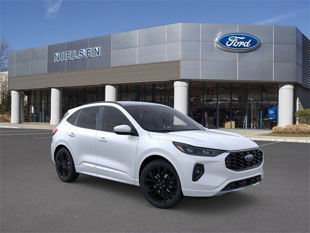 2026 Ford Escape Hybrid ST-Line Elite