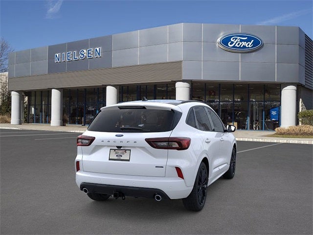 2026 Ford Escape Hybrid ST-Line Elite