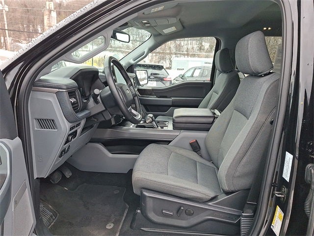 2024 Ford F-150 Lightning Flash