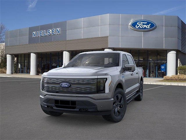 2025 Ford F-150 Lightning Lariat