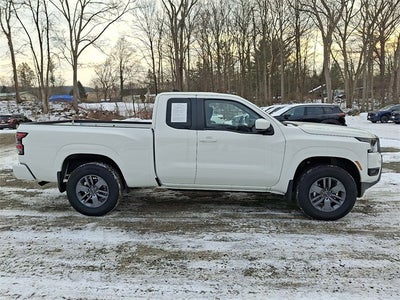 2025 Nissan Frontier SV