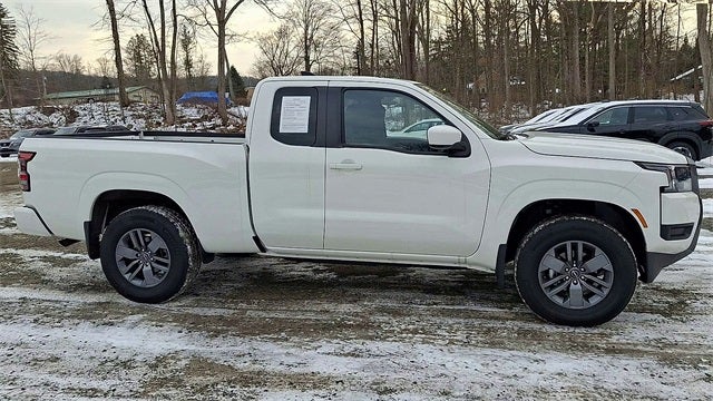 2025 Nissan Frontier SV