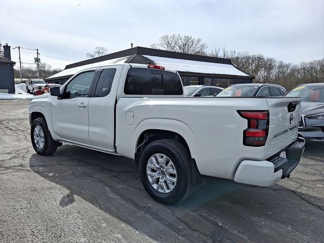 2024 Nissan Frontier SV