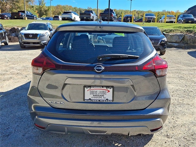 2025 Nissan Kicks Play S