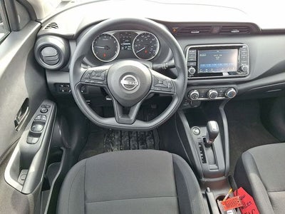 2025 Nissan Kicks Play S