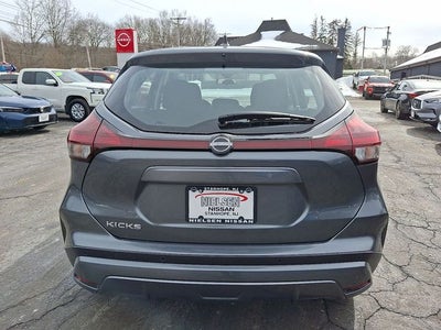 2025 Nissan Kicks Play S