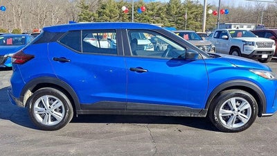 2025 Nissan Kicks Play S
