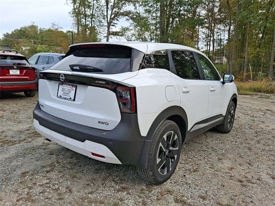 2025 Nissan Kicks SV