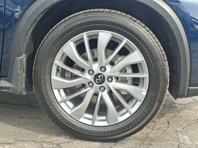 2025 INFINITI QX50 LUXE