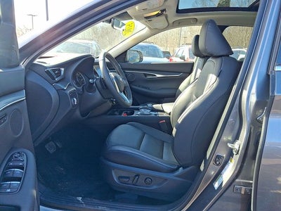 2025 INFINITI QX50 LUXE