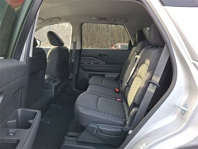 2023 Nissan Pathfinder S