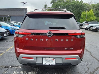 2023 Nissan Pathfinder SL