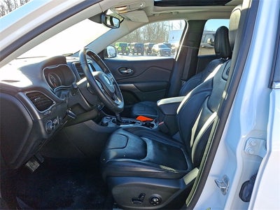 2019 Jeep Cherokee Overland