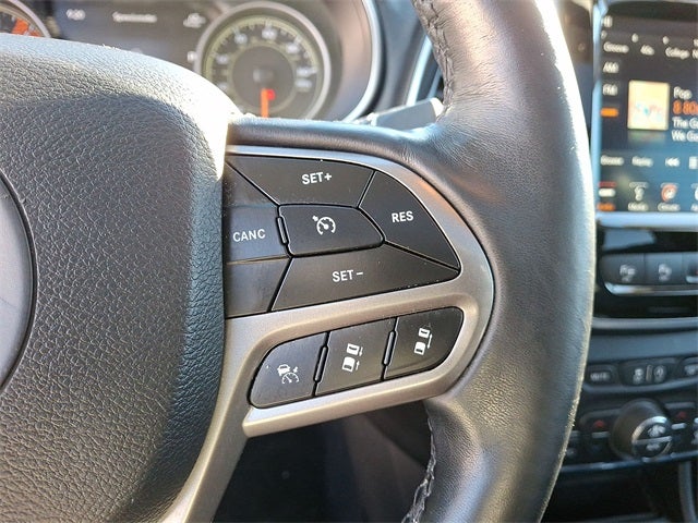 2019 Jeep Cherokee Overland