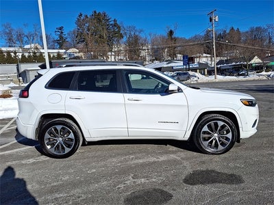 2019 Jeep Cherokee Overland