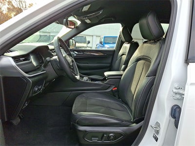 2022 Jeep Grand Cherokee Altitude