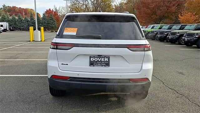 2022 Jeep Grand Cherokee Altitude