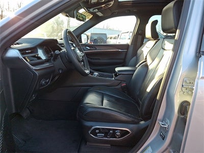 2022 Jeep Grand Cherokee Overland